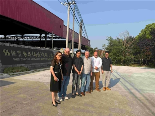 Benvenuti ai clienti brasiliani che visiteranno la nostra fabbrica di funghi
